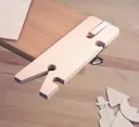 Laubsägetischchen 210 mm mit Einspannhilfe und Tischzwinge