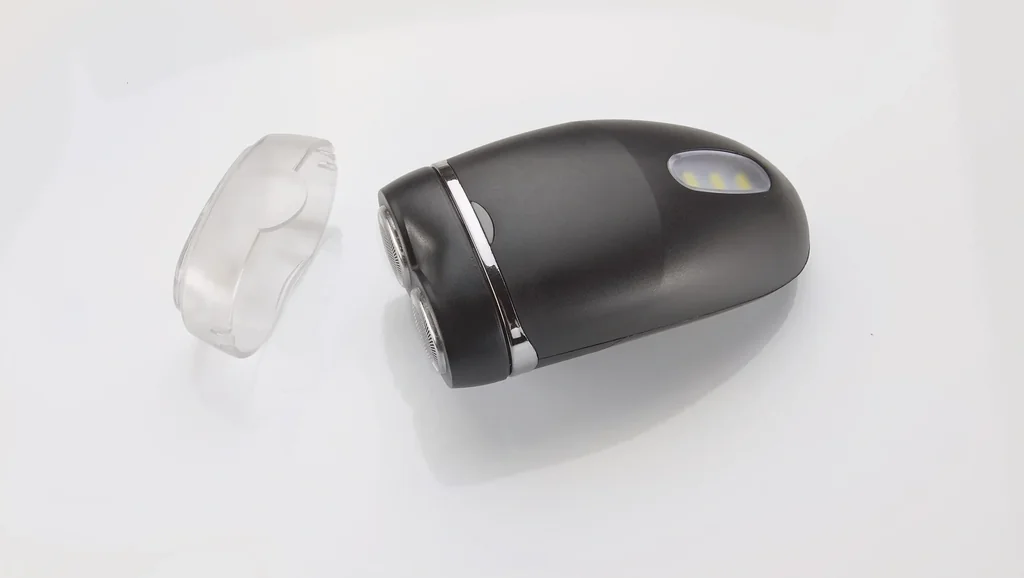 Rasierer mit LED Beleuchtung