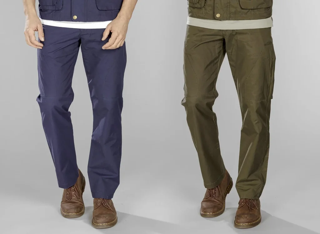 Outdoorhose, Gesäßtasche mit Reißverschluss, Farbe oliv, Gr.29
