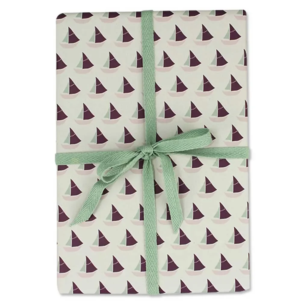 Ava & Yves Geschenkpapier Schiffchen aubergine rosa