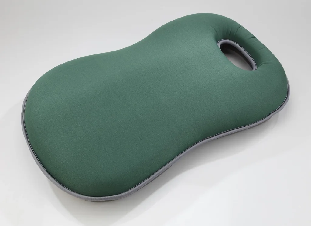 Knie Kissen Memoryfoam mit Haltegriff