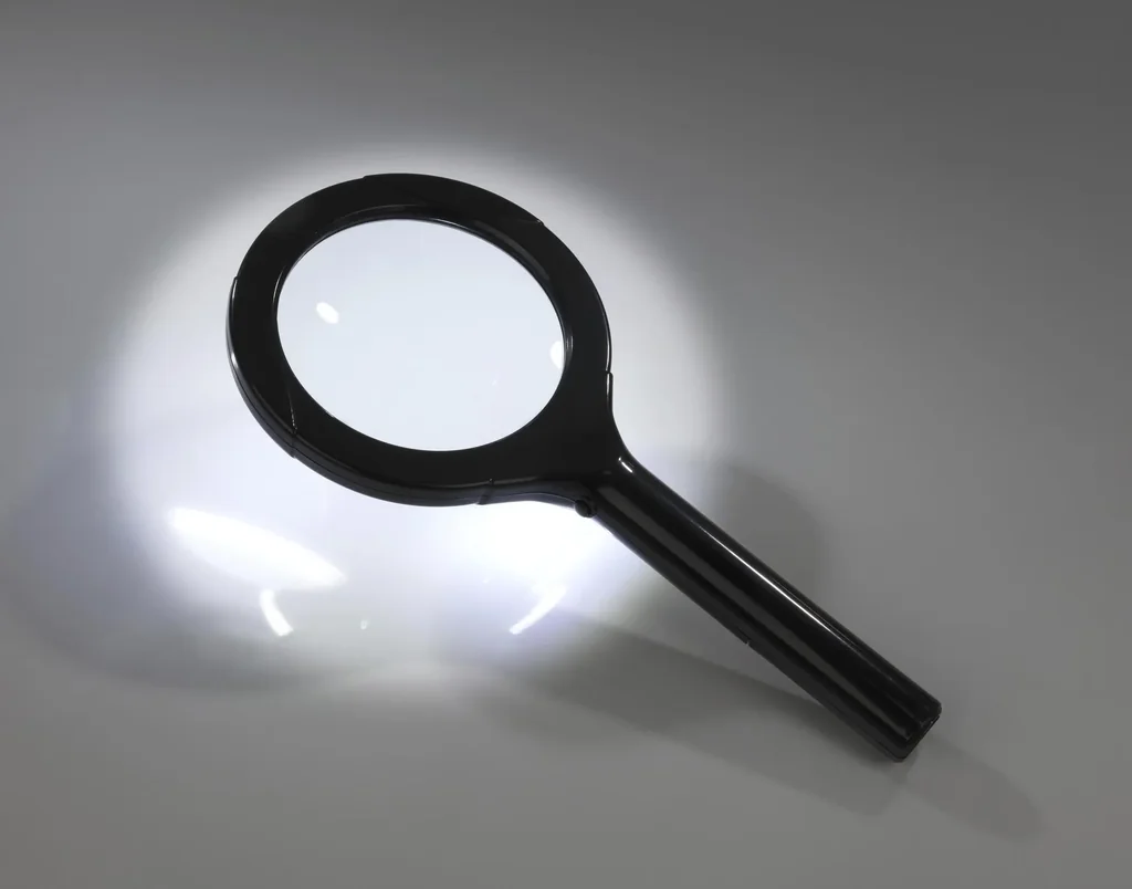 Vergrößerungs-Lupe mit 15 LEDs, Schwarz
