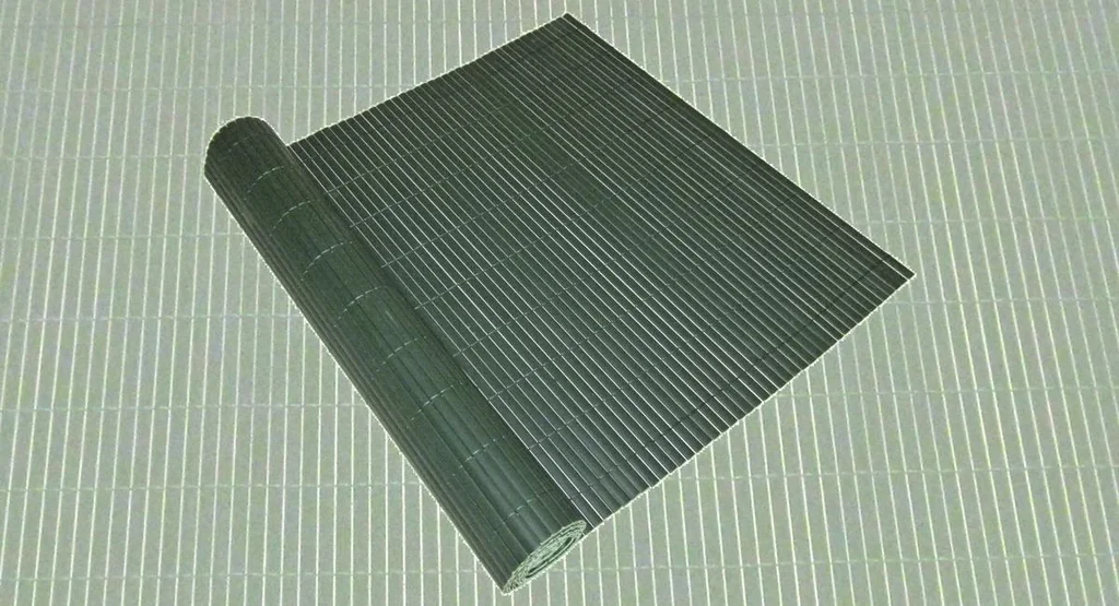 Sicht -und Windschutz "Dunkelgrün" 10 m lang
