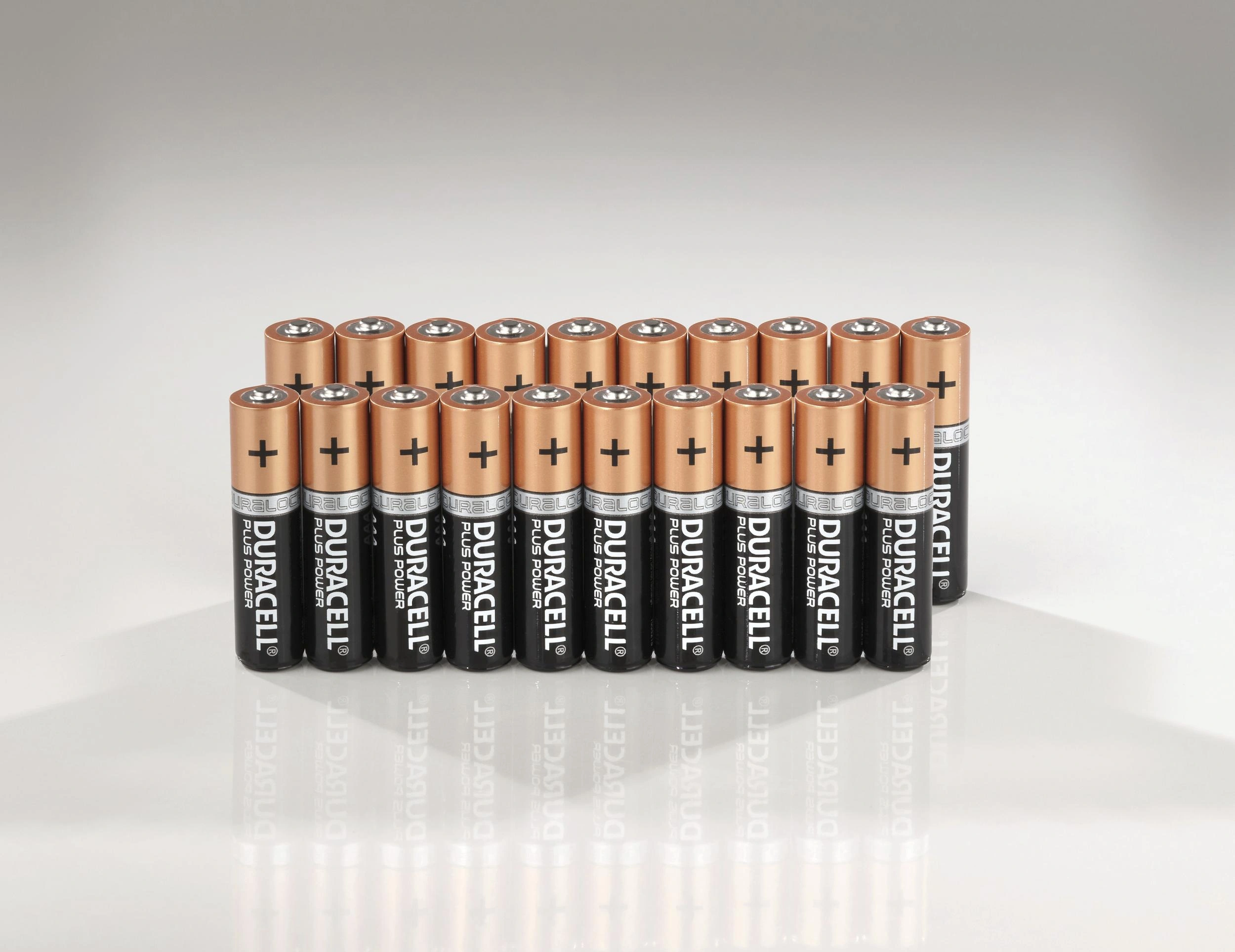 Batterien für Taschenlampen Bild
