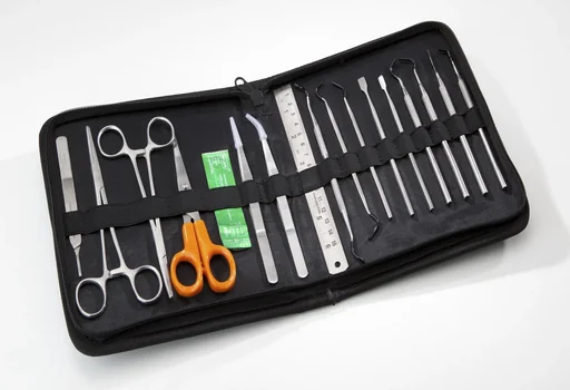 "Feinwerkzeug Set, 17-teilig für Bastler im Etui mit Reißverschluss (100% Polyamid) image"