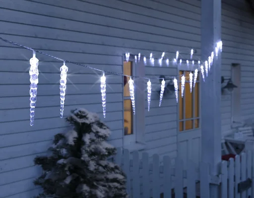 "LED Lichterkette mit 40 Eiszapfen image"
