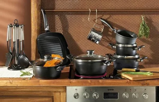 "Aluguss Kochgeschirr-Set, 17-teilig, Schwarz, inklusive Küchenhelfer-Set image"