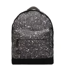 Rucksack bespritzt