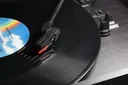 Nostalgie Bluetooth Plattenspieler mit integrierter Digitalisierungsfunktion