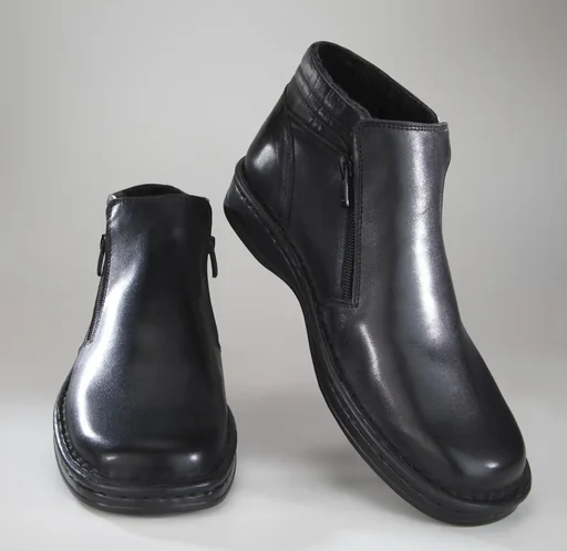 "Herren Halbstiefel mit Reißverschlüssen und Warmfutter, Farbe schwarz, Gr. 40 image"