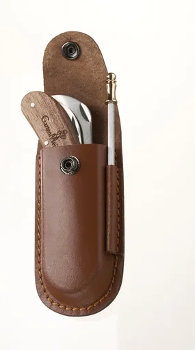 "Messertasche aus Leder mit Wetzstahl image"